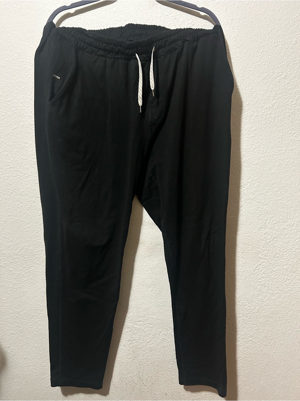 Vuori Men's Black Ponto Pants XXL soft workout pants in good shape